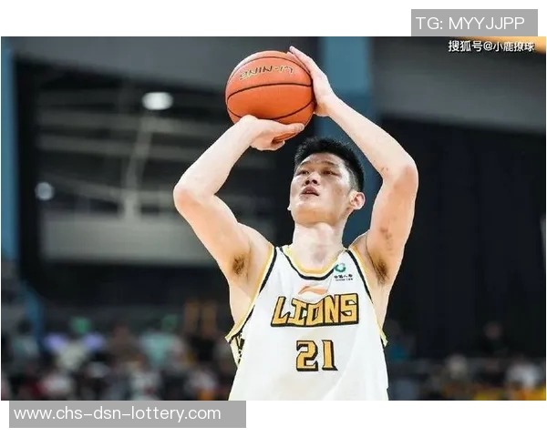 广东队迎来内线新星胡金秋助力杜锋重建计划再添强劲动力 广东队迎来内线新星胡金秋助力杜锋重建计划再添强劲动力